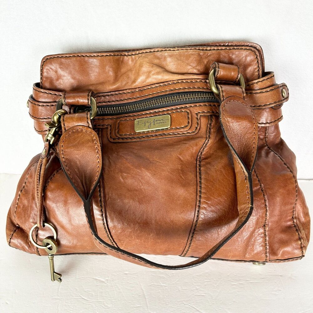 Fossil Fifty Four Vintage Leather Satchel Bag Purse Cognac Brown Y2K Key Charm